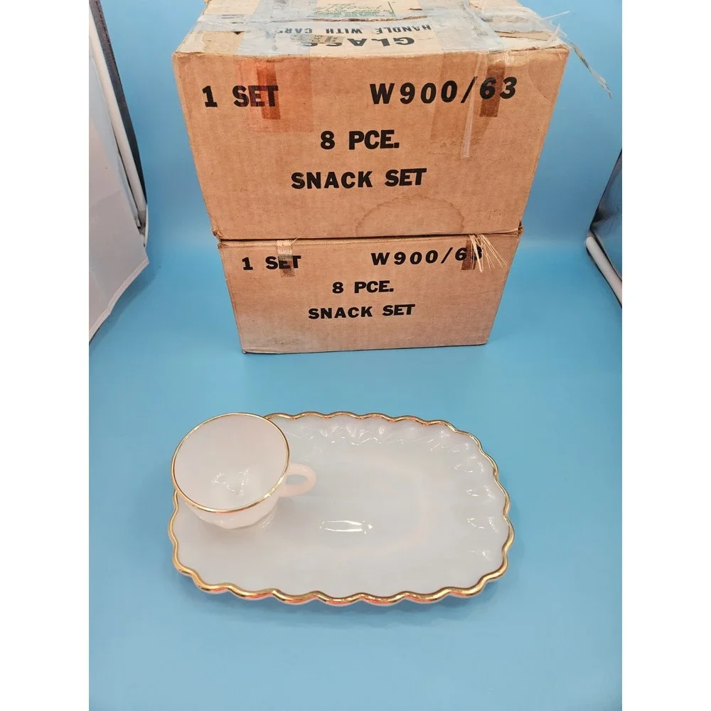 Vintage Anchor Hocking Milk Glass 8 pc Snack Set (Set Of 2 - 8 Piece)